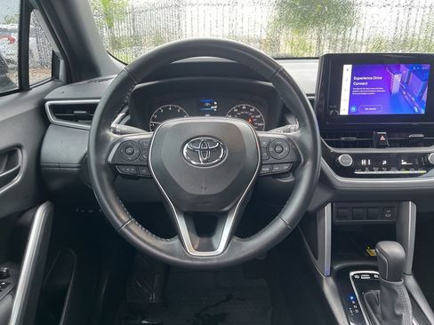 Used 2023 Toyota Corolla Cross AWD Hybrid image 17