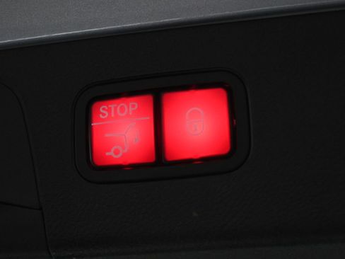 Used 2022 Mercedes-Benz GLC 300 4MATIC image 35