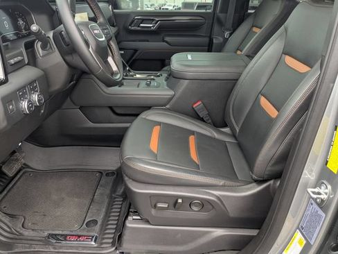 Used 2024 GMC Sierra 2500 AT4 w/ AT4 Premium Plus Package AWD/4WD image 20