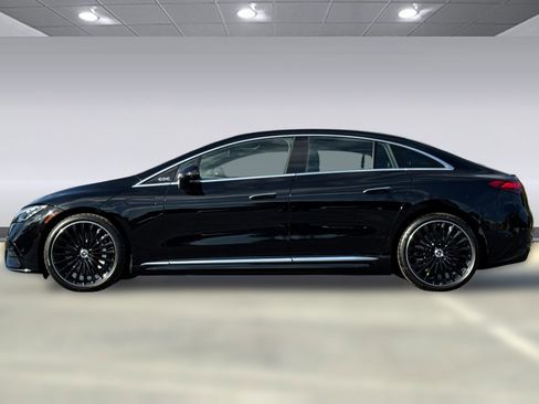 Used 2026 Mercedes-Benz EQE 320 4MATIC Sedan image 2
