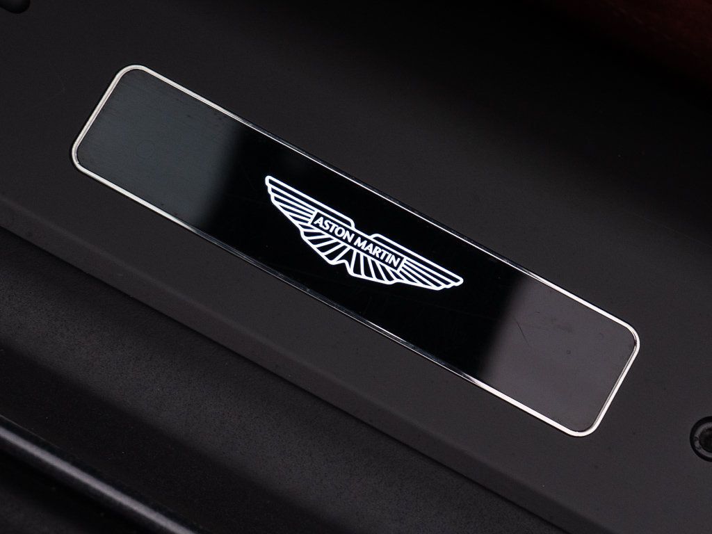 Used 2025 Aston Martin DB12 Convertible RWD image 21