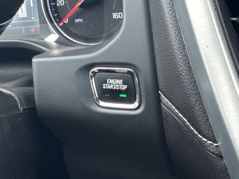 Used 2023 GMC Acadia SLE w/ Driver Convenience Package image 38