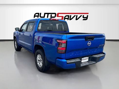Used 2024 Nissan Frontier SV AWD/4WD image 5