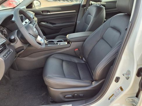 New 2025 Nissan Altima 2.5 SL image 19