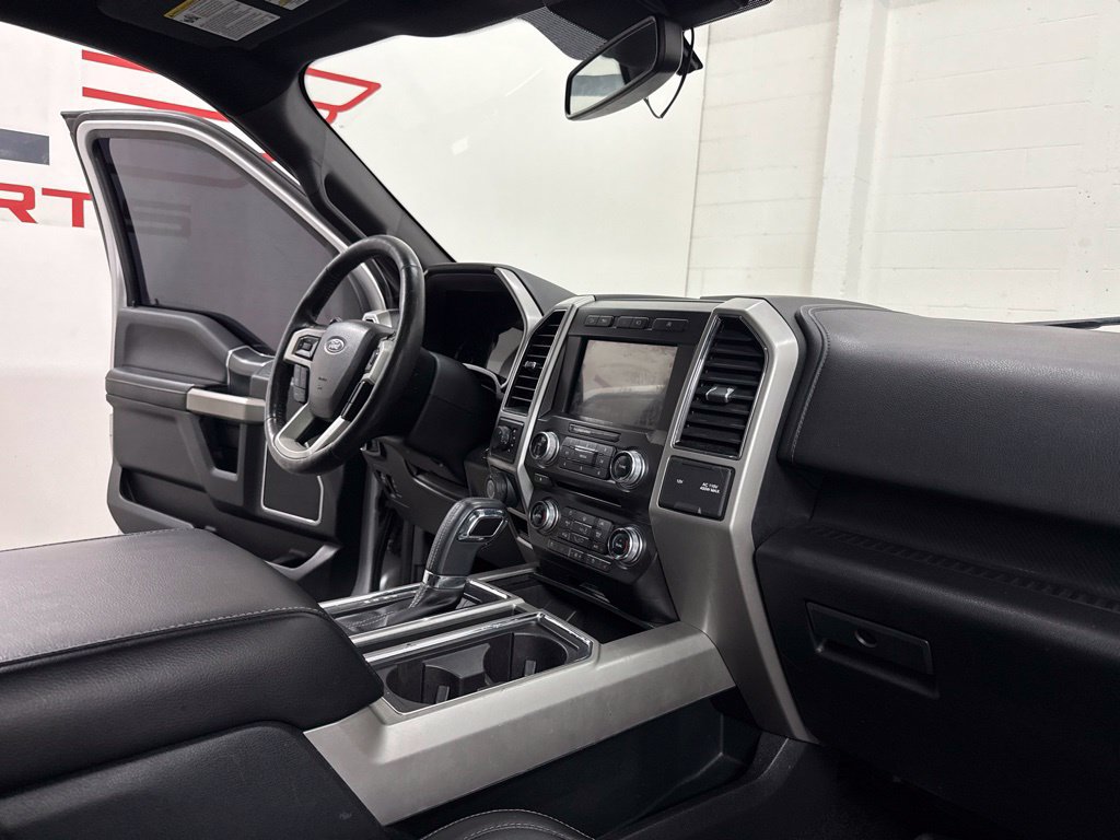 Used 2018 Ford F150 Lariat w/ Equipment Group 502A Luxury AWD/4WD image 33