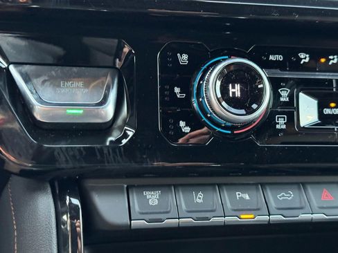 New 2026 GMC Sierra 2500 AT4 w/ AT4 Premium Plus Package image 21