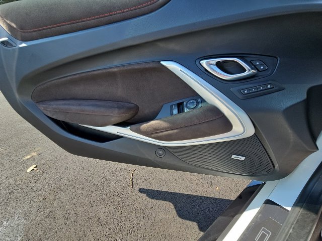 Used 2017 Chevrolet Camaro ZL1 RWD image 32