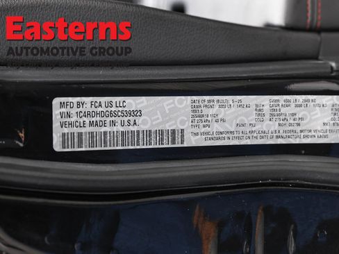 Used 2025 Dodge Durango GT RWD image 35