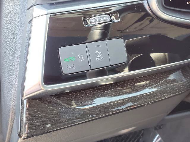Used 2023 Audi Q7 3.0T Premium Plus AWD/4WD image 9