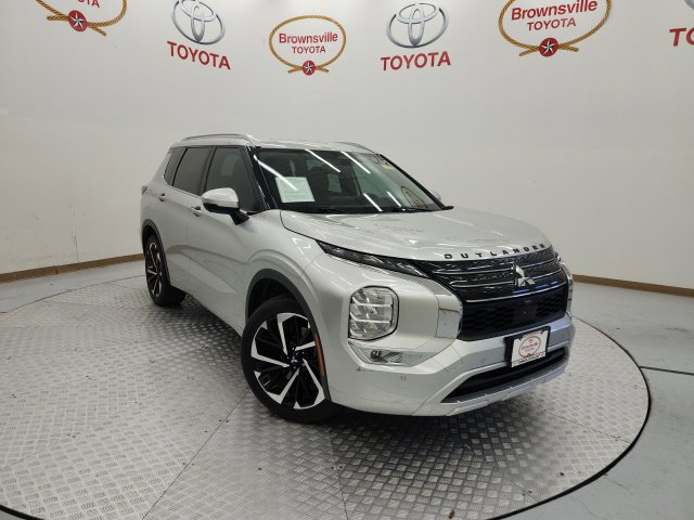 Used 2022 Mitsubishi Outlander SEL FWD image 1