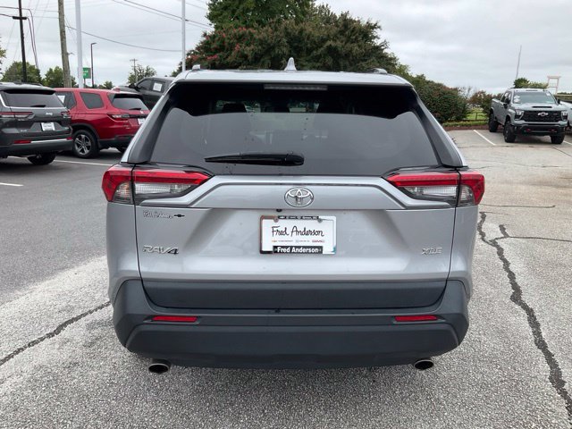 Used 2025 Toyota RAV4 XLE FWD image 22