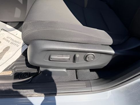 Used 2023 Honda CR-V EX image 24