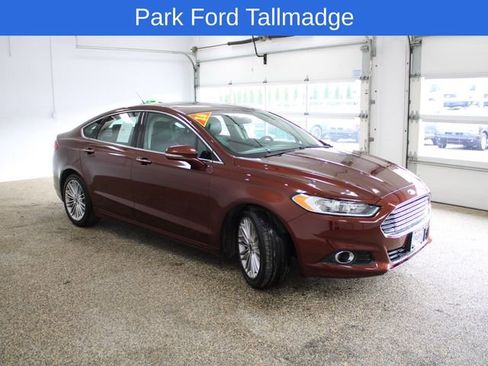 Used 2016 Ford Fusion SE w/ Equipment Group 202A image 7
