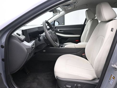 Used 2025 Hyundai Sonata SEL FWD image 14