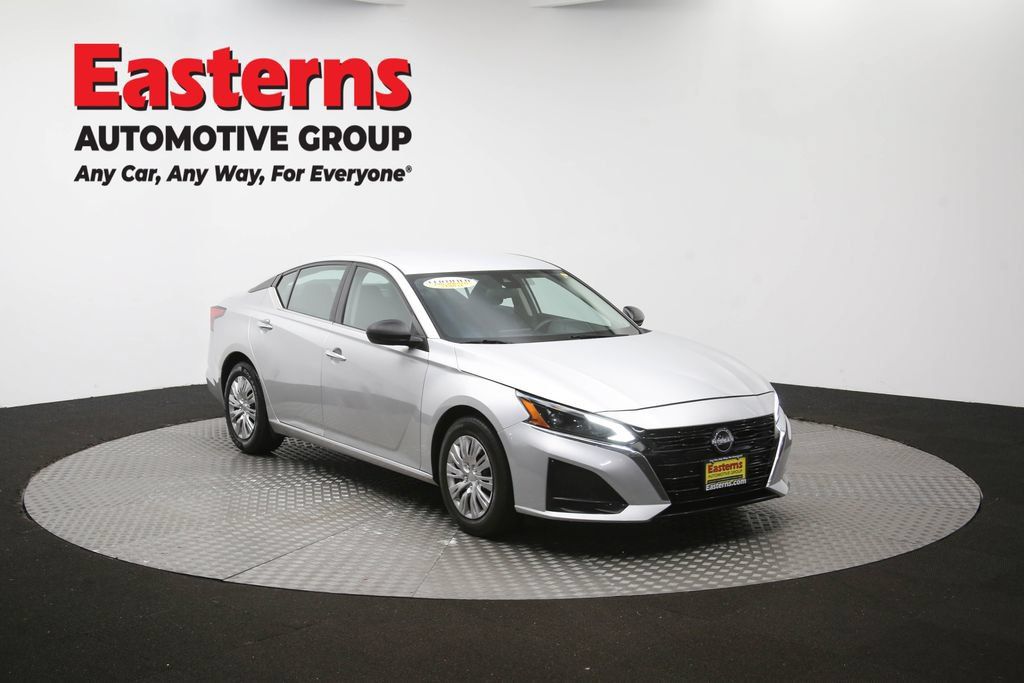 Used 2024 Nissan Altima 2.5 S FWD image 48