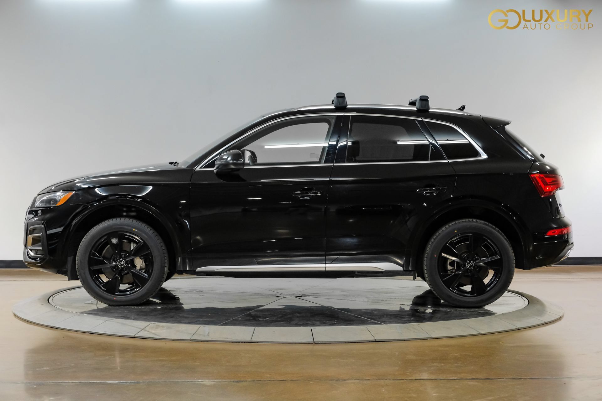 Used 2023 Audi Q5 2.0T Premium w/ Convenience Package AWD/4WD image 13
