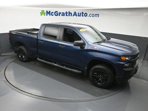 Used 2019 Chevrolet Silverado 1500 Custom Trail Boss w/ Custom Convenience Package AWD/4WD image 3
