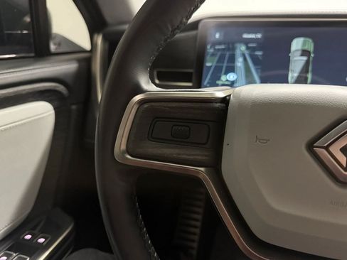 Used 2024 Rivian R1S Adventure AWD/4WD image 25