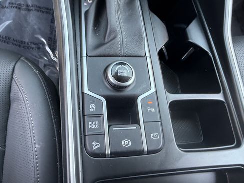 New 2025 Kia Sorento S w/ Panoramic Sunroof Package image 13