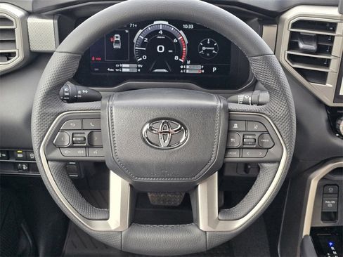 Used 2025 Toyota Tundra Limited image 16