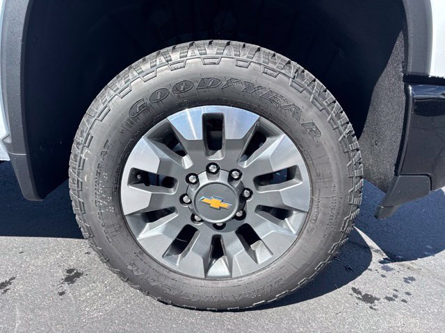 New 2026 Chevrolet Silverado 2500 Custom w/ Custom Value Package AWD/4WD image 9