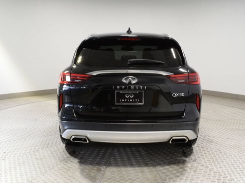 Certified 2019 INFINITI QX50 Essential w/ Proactive Package FWD image 11