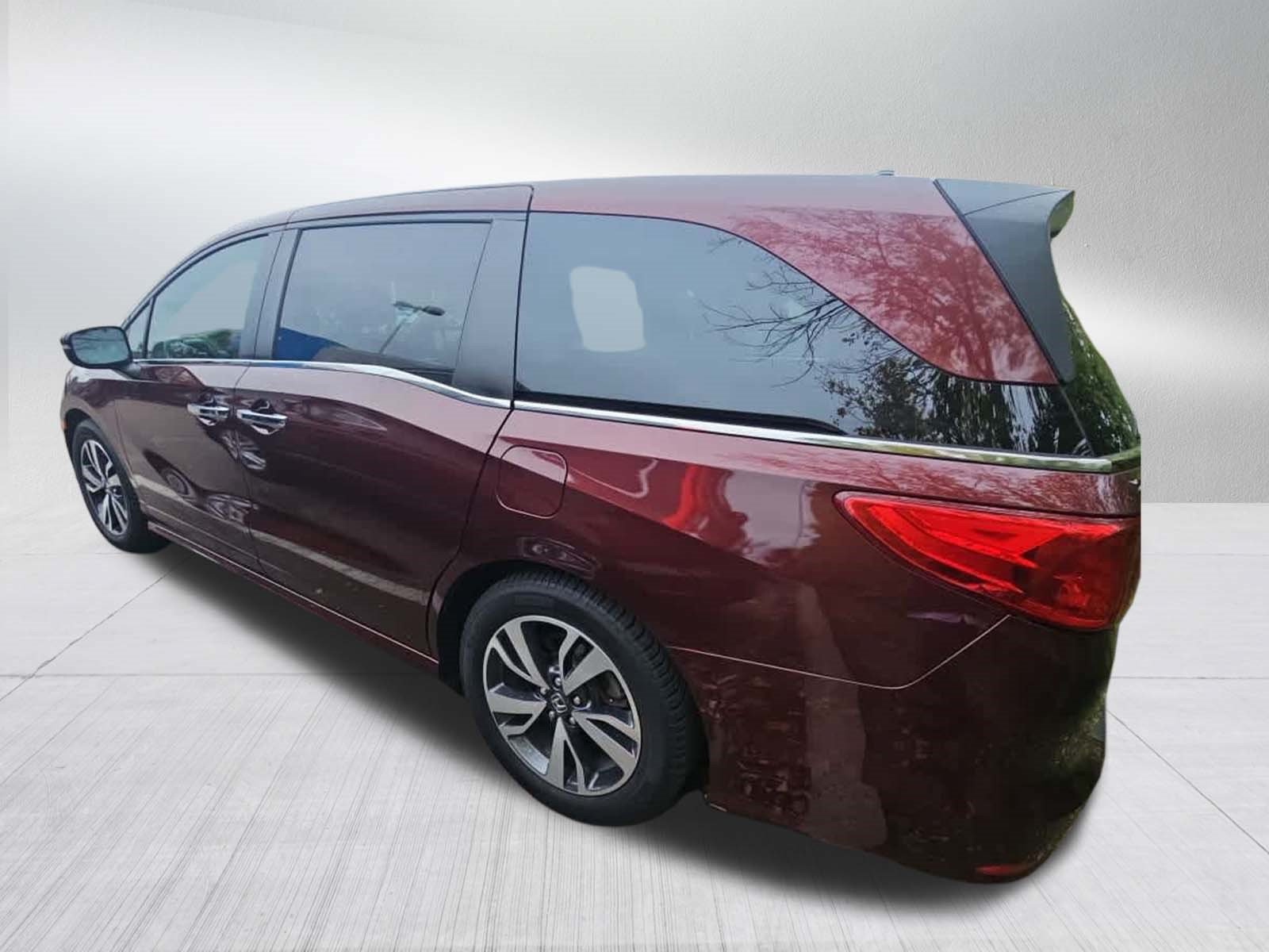Used 2021 Honda Odyssey Touring image 6