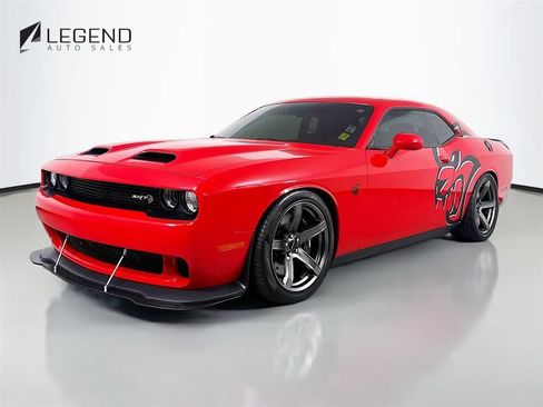 Used 2019 Dodge Challenger SRT Hellcat Redeye RWD image 1