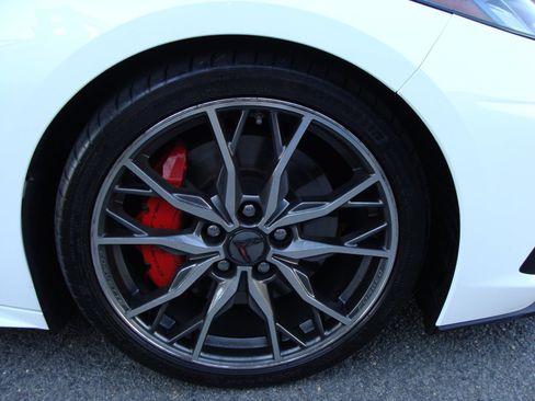Used 2020 Chevrolet Corvette Stingray Premium Cpe w/ 3LT Preferred Equipment Group RWD image 38