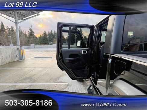 Used 2020 Jeep Gladiator Sport w/ Quick Order Package 24S image 40