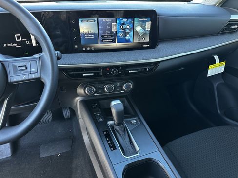 New 2026 Nissan Kicks S image 28