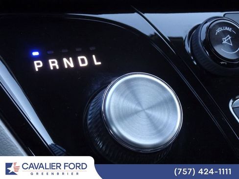 Used 2017 Chrysler Pacifica Touring-L Plus FWD image 32