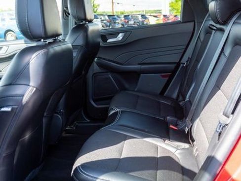 Used 2025 Ford Escape SE FWD image 13