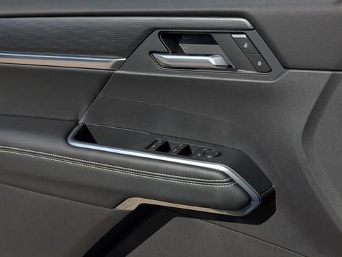 New 2026 GMC Acadia Elevation w/ Elevation Premium Package FWD image 16