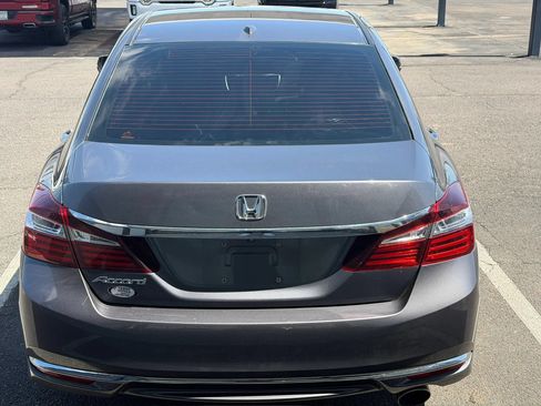 Used 2016 Honda Accord EX image 6