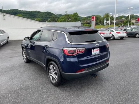 Used 2020 Jeep Compass Latitude FWD image 6