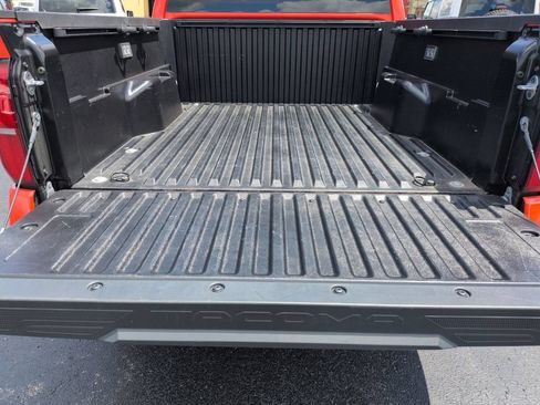 Used 2024 Toyota Tacoma TRD Sport AWD/4WD image 23
