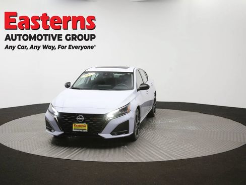 Used 2023 Nissan Altima 2.5 SR w/ SR Premium Package AWD/4WD image 54