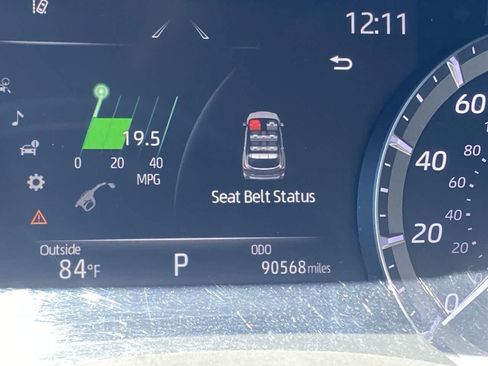 Used 2021 Toyota Highlander XLE AWD/4WD image 15