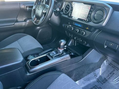 Certified 2022 Toyota Tacoma 4x4 Double Cab image 19