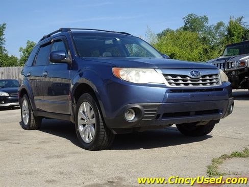 Used 2011 Subaru Forester 2.5X Limited AWD/4WD image 4
