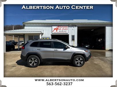 Used 2015 Jeep Cherokee Trailhawk w/ Comfort/Convenience Group