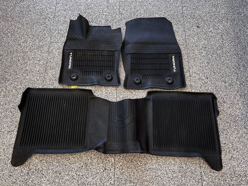 Used 2022 Toyota Tundra SR5 w/ SR5 Convenience Package image 59