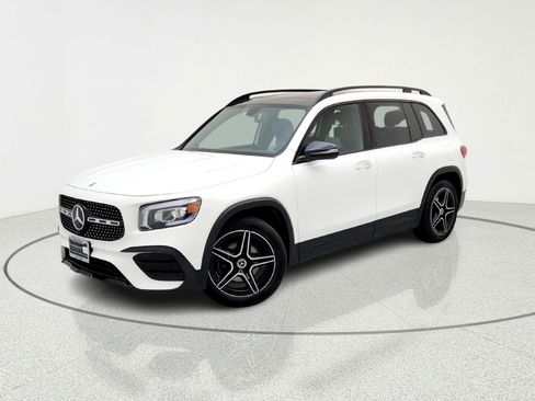Certified 2023 Mercedes-Benz GLB 250 w/ AMG Line image 1