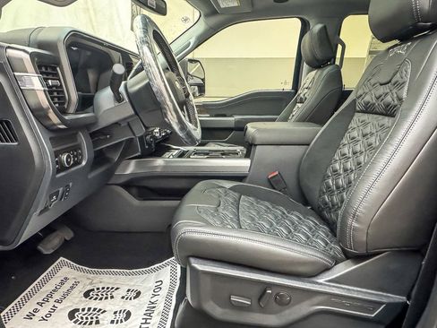 New 2026 Ford F250 Lariat w/ Black Appearance Package image 9