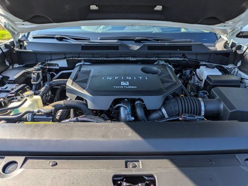 Used 2025 INFINITI QX80 Sensory AWD/4WD image 41