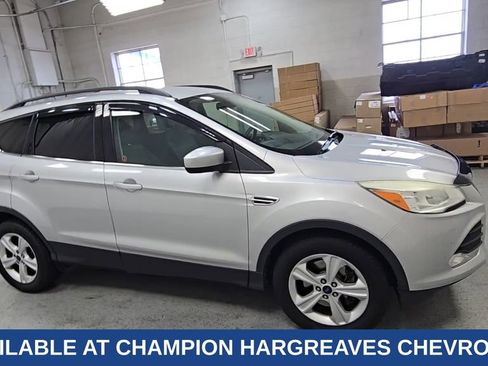 Used 2014 Ford Escape SE w/ Cargo Utility Package AWD/4WD image 2