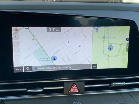 Used 2025 Hyundai Elantra SEL image 22