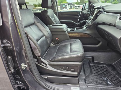 Used 2016 Chevrolet Suburban LT AWD/4WD image 17