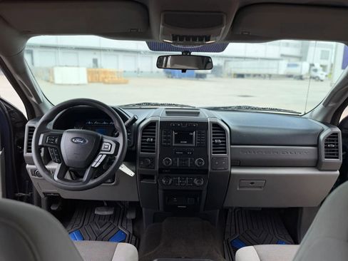 Used 2017 Ford F250 XL w/ STX Appearance Package AWD/4WD image 27